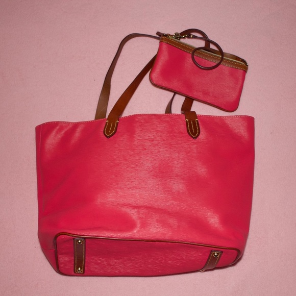 Dooney & Bourke Tote and wristlet - Picture 3 of 4